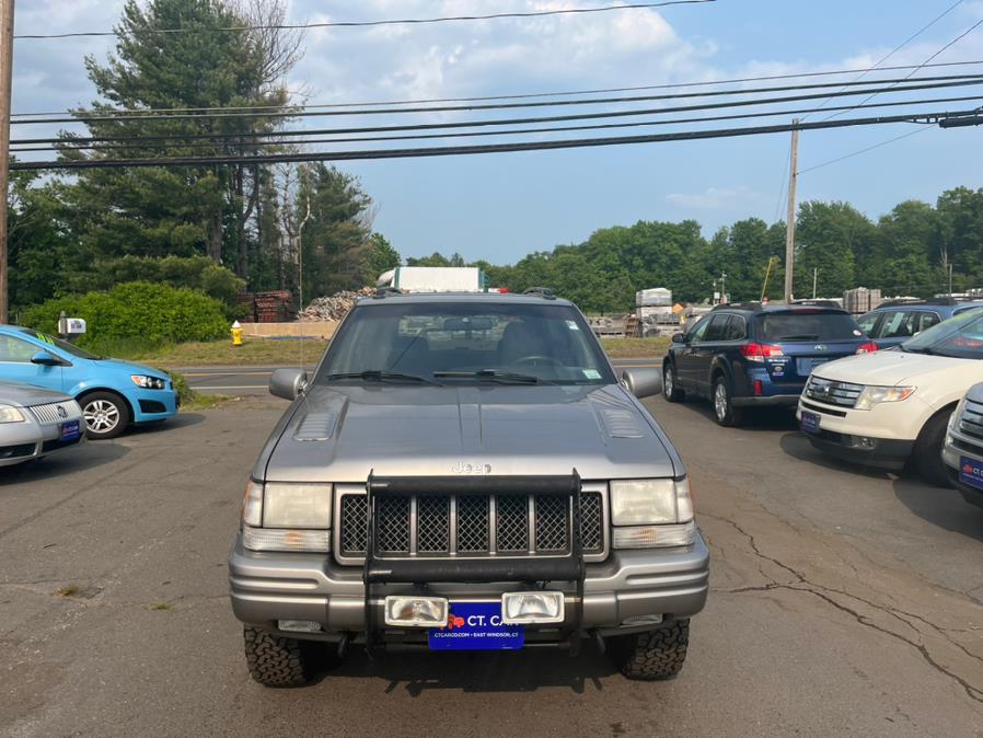 1998 Jeep Grand Cherokee 4dr Limited 4WD 5.9, available for sale in East Windsor, Connecticut | CT Car Co LLC. East Windsor, Connecticut