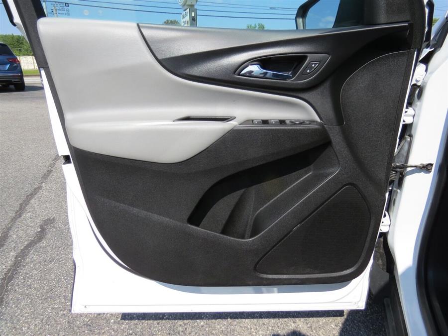 2019 Chevrolet Equinox LS 4x4 4dr SUV w/1LS, available for sale in Auburn, Maine | Lake City Exports Inc. Auburn, Maine 2019 Chevrolet Equinox LS 4x4 4dr SUV w/1LS, available for sale in Auburn, Maine | Lake City Exports Inc. Auburn, Maine