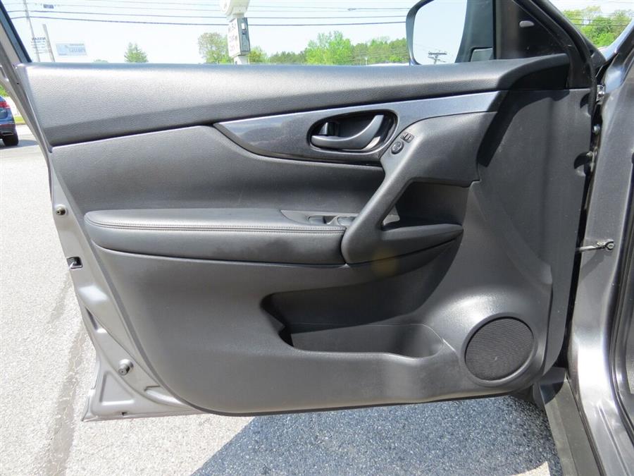 2019 Nissan Rogue S AWD 4dr Crossover, available for sale in Auburn, Maine | Lake City Exports Inc. Auburn, Maine 2019 Nissan Rogue S AWD 4dr Crossover, available for sale in Auburn, Maine | Lake City Exports Inc. Auburn, Maine