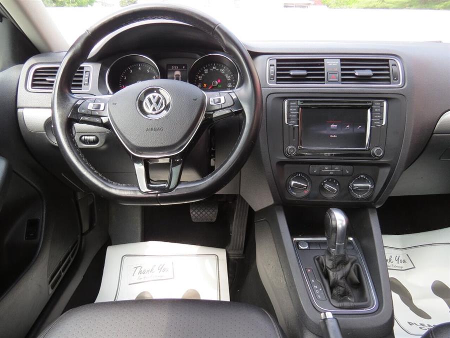 2017 Volkswagen Jetta 1.4T SE 4dr Sedan 6A, available for sale in Auburn, Maine | Lake City Exports Inc. Auburn, Maine 2017 Volkswagen Jetta 1.4T SE 4dr Sedan 6A, available for sale in Auburn, Maine | Lake City Exports Inc. Auburn, Maine