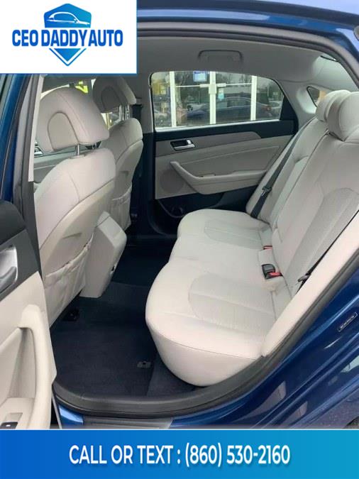 2015 Hyundai Sonata 4dr Sdn 2.4L SE PZEV, available for sale in Online only, Connecticut | CEO DADDY AUTO. Online only, Connecticut 2015 Hyundai Sonata 4dr Sdn 2.4L SE PZEV, available for sale in Online only, Connecticut | CEO DADDY AUTO. Online only, Connecticut