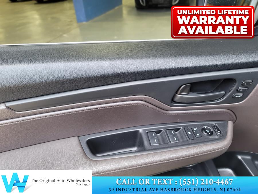 2019 Honda Odyssey EX-L Auto, available for sale in Hasbrouck Heights, New Jersey | AW Auto & Truck Wholesalers, Inc. Hasbrouck Heights, New Jersey 2019 Honda Odyssey EX-L Auto, available for sale in Hasbrouck Heights, New Jersey | AW Auto & Truck Wholesalers, Inc. Hasbrouck Heights, New Jersey