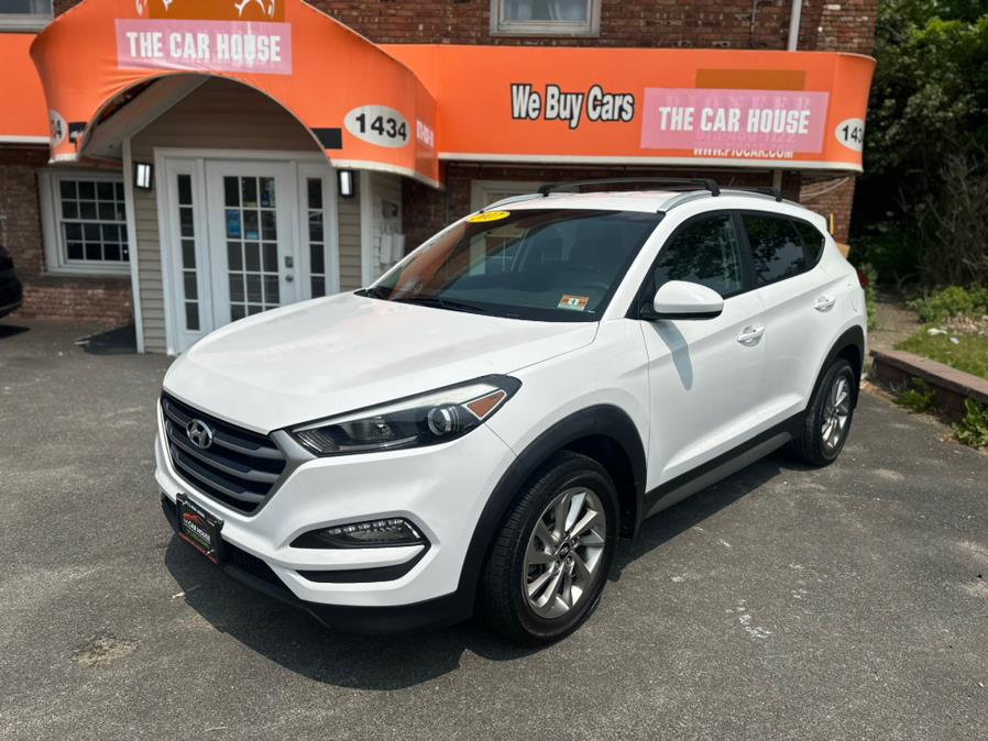 2017 Hyundai Tucson SE AWD, available for sale in Bloomingdale, New Jersey | Bloomingdale Auto Group. Bloomingdale, New Jersey 2017 Hyundai Tucson SE AWD, available for sale in Bloomingdale, New Jersey | Bloomingdale Auto Group. Bloomingdale, New Jersey