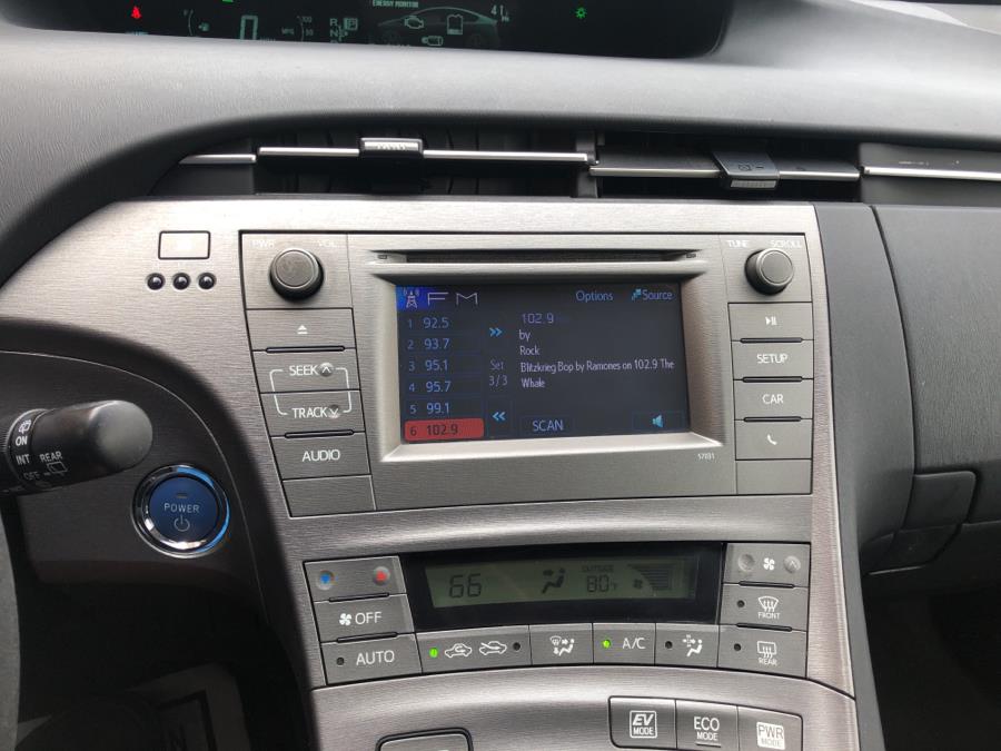 2015 Toyota Prius 5dr HB Three, available for sale in Waterbury, Connecticut | National Auto Brokers, Inc.. Waterbury, Connecticut 2015 Toyota Prius 5dr HB Three, available for sale in Waterbury, Connecticut | National Auto Brokers, Inc.. Waterbury, Connecticut