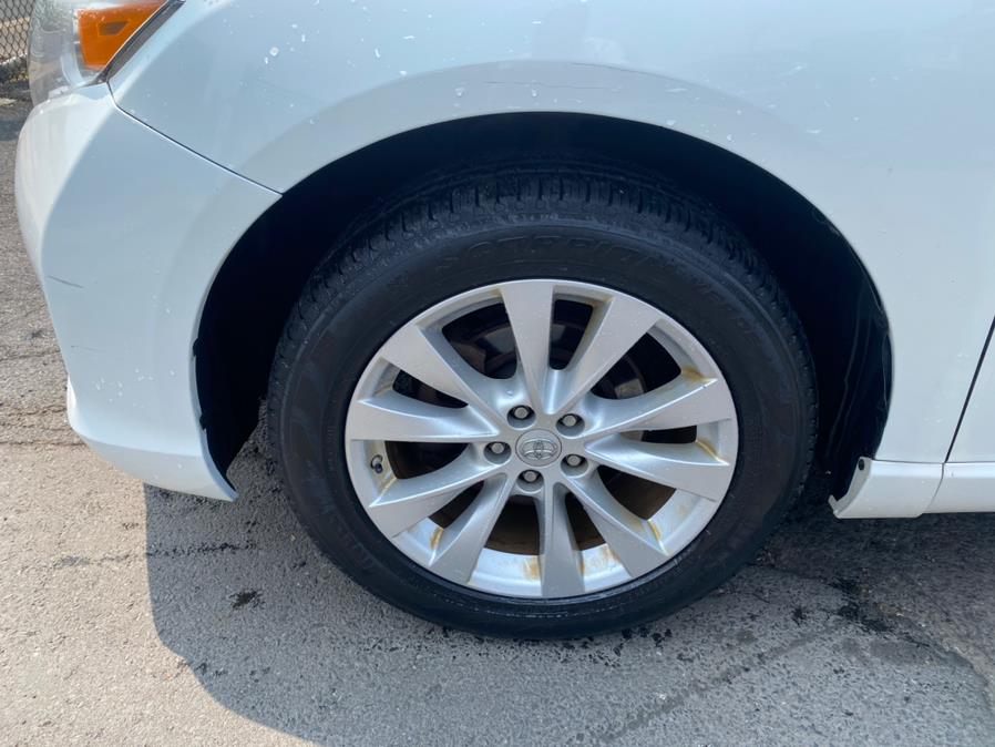 2013 Toyota Venza 4dr Wgn I4 AWD LE (Natl), available for sale in Hartford, Connecticut | VEB Auto Sales. Hartford, Connecticut 2013 Toyota Venza 4dr Wgn I4 AWD LE (Natl), available for sale in Hartford, Connecticut | VEB Auto Sales. Hartford, Connecticut