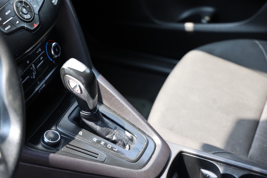 2016 Ford Focus 5dr HB SE, available for sale in Jamaica, New York | Hillside Auto Mall Inc.. Jamaica, New York 2016 Ford Focus 5dr HB SE, available for sale in Jamaica, New York | Hillside Auto Mall Inc.. Jamaica, New York