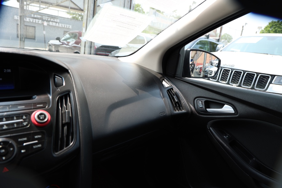2016 Ford Focus 5dr HB SE, available for sale in Jamaica, New York | Hillside Auto Mall Inc.. Jamaica, New York 2016 Ford Focus 5dr HB SE, available for sale in Jamaica, New York | Hillside Auto Mall Inc.. Jamaica, New York