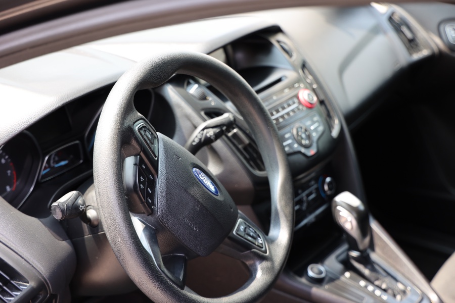 2016 Ford Focus 5dr HB SE, available for sale in Jamaica, New York | Hillside Auto Mall Inc.. Jamaica, New York 2016 Ford Focus 5dr HB SE, available for sale in Jamaica, New York | Hillside Auto Mall Inc.. Jamaica, New York
