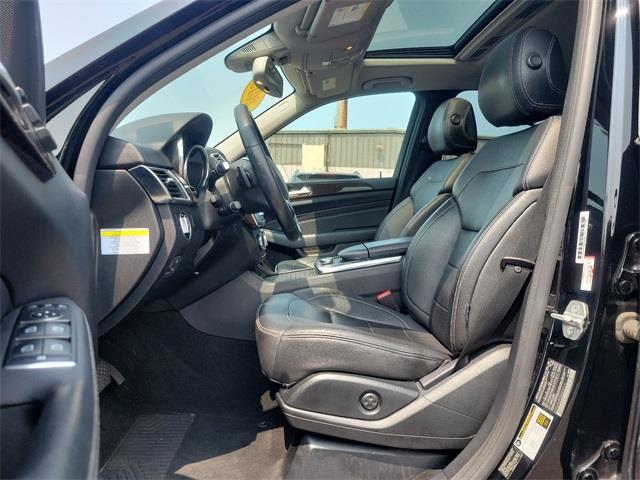 2013 Mercedes-benz M-class ML 350, available for sale in Stratford, Connecticut | Wiz Leasing Inc. Stratford, Connecticut 2013 Mercedes-benz M-class ML 350, available for sale in Stratford, Connecticut | Wiz Leasing Inc. Stratford, Connecticut