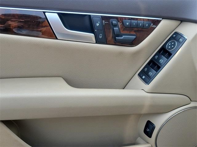 2013 Mercedes-benz C-class C 300, available for sale in Stratford, Connecticut | Wiz Leasing Inc. Stratford, Connecticut 2013 Mercedes-benz C-class C 300, available for sale in Stratford, Connecticut | Wiz Leasing Inc. Stratford, Connecticut