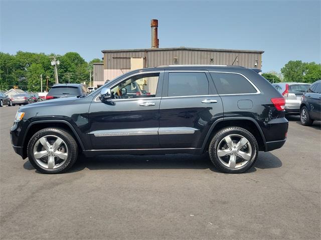 2013 Jeep Grand Cherokee Overland, available for sale in Stratford, Connecticut | Wiz Leasing Inc. Stratford, Connecticut 2013 Jeep Grand Cherokee Overland, available for sale in Stratford, Connecticut | Wiz Leasing Inc. Stratford, Connecticut