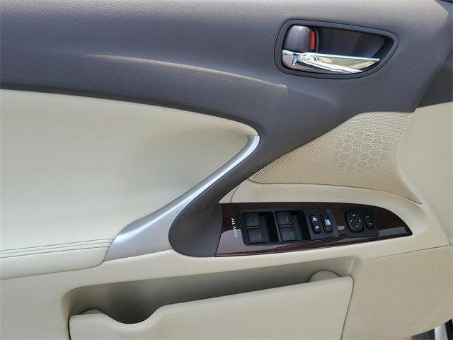 2012 Lexus Is 250, available for sale in Stratford, Connecticut | Wiz Leasing Inc. Stratford, Connecticut 2012 Lexus Is 250, available for sale in Stratford, Connecticut | Wiz Leasing Inc. Stratford, Connecticut