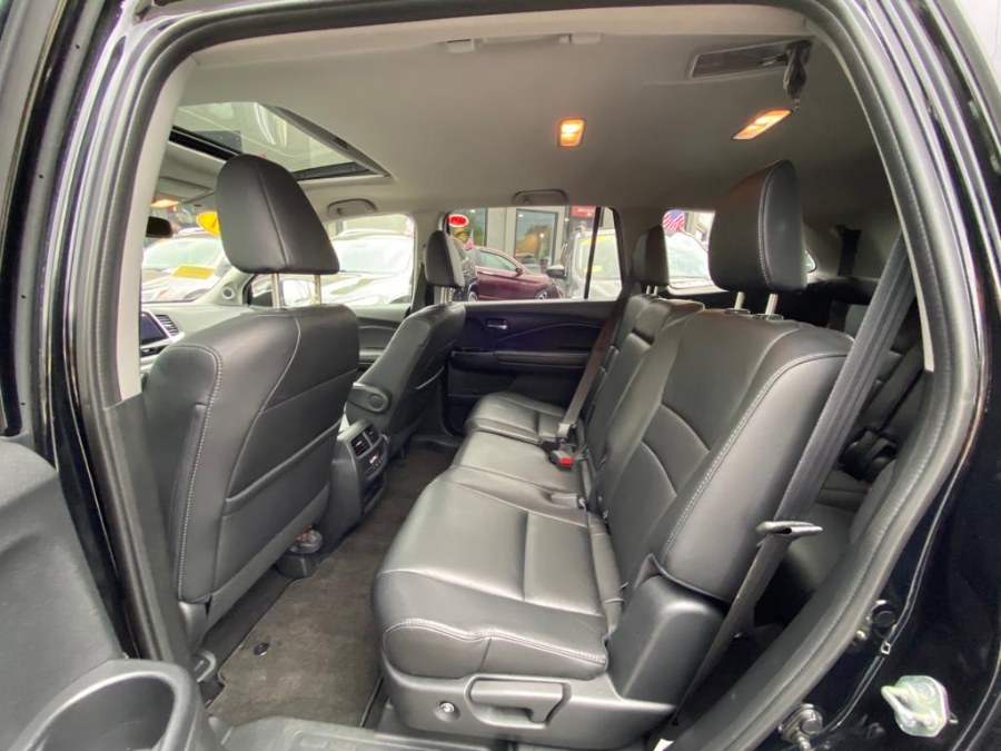 2017 Honda Pilot EX-L AWD, available for sale in Peabody, Massachusetts | New Star Motors. Peabody, Massachusetts 2017 Honda Pilot EX-L AWD, available for sale in Peabody, Massachusetts | New Star Motors. Peabody, Massachusetts
