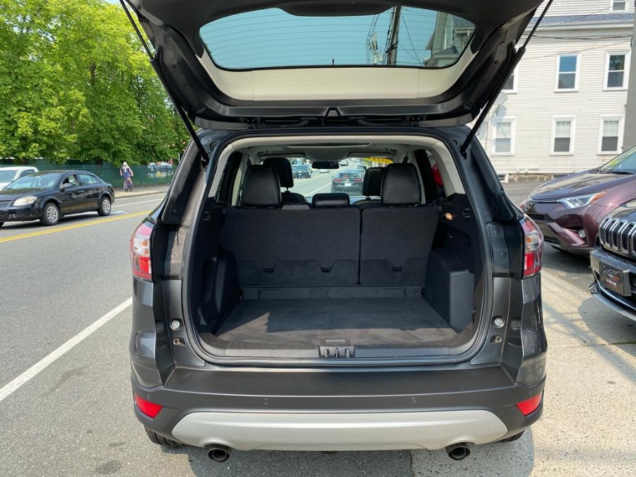 2017 Ford Escape SE 4WD, available for sale in Peabody, Massachusetts | New Star Motors. Peabody, Massachusetts 2017 Ford Escape SE 4WD, available for sale in Peabody, Massachusetts | New Star Motors. Peabody, Massachusetts