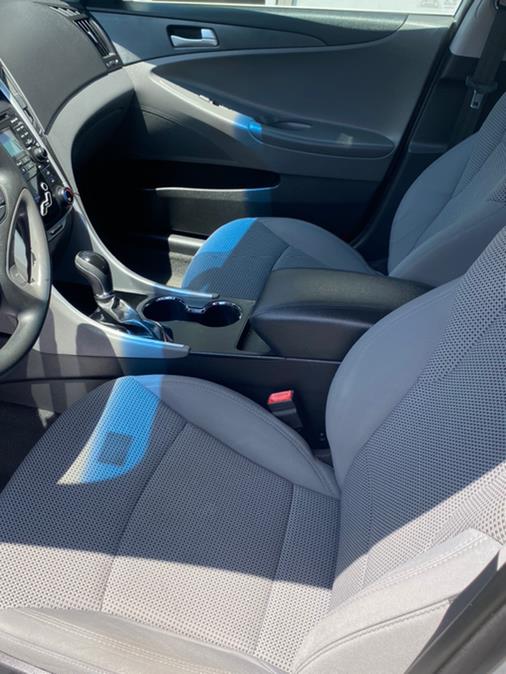 2011 Hyundai Sonata BASE, available for sale in Bridgeport, Connecticut | CT Auto. Bridgeport, Connecticut 2011 Hyundai Sonata BASE, available for sale in Bridgeport, Connecticut | CT Auto. Bridgeport, Connecticut
