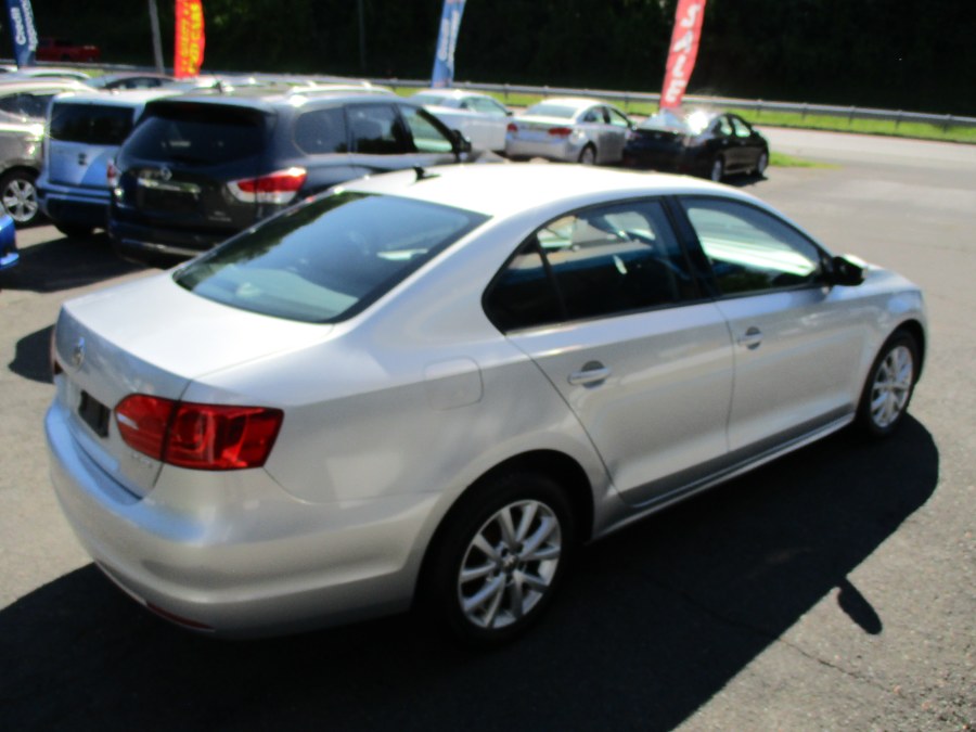 2011 Volkswagen Jetta Sedan 4dr Manual SE PZEV, available for sale in Meriden, Connecticut | Cos Central Auto. Meriden, Connecticut 2011 Volkswagen Jetta Sedan 4dr Manual SE PZEV, available for sale in Meriden, Connecticut | Cos Central Auto. Meriden, Connecticut