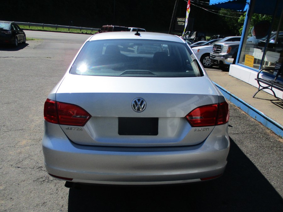 2011 Volkswagen Jetta Sedan 4dr Manual SE PZEV, available for sale in Meriden, Connecticut | Cos Central Auto. Meriden, Connecticut 2011 Volkswagen Jetta Sedan 4dr Manual SE PZEV, available for sale in Meriden, Connecticut | Cos Central Auto. Meriden, Connecticut