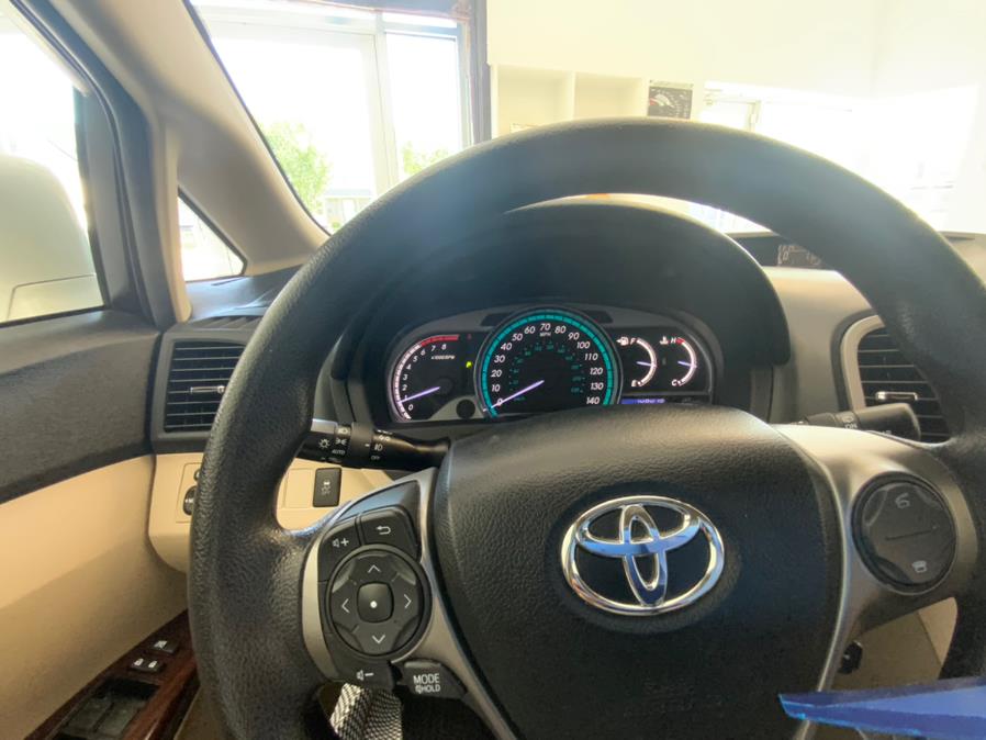 2013 Toyota Venza 4dr Wgn I4 AWD LE (Natl), available for sale in Hartford, Connecticut | Franklin Motors Auto Sales LLC. Hartford, Connecticut 2013 Toyota Venza 4dr Wgn I4 AWD LE (Natl), available for sale in Hartford, Connecticut | Franklin Motors Auto Sales LLC. Hartford, Connecticut