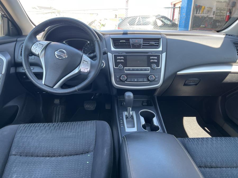 2016 Nissan Altima 4dr Sdn 2.5, available for sale in Stamford, Connecticut | Harbor View Auto Sales LLC. Stamford, Connecticut 2016 Nissan Altima 4dr Sdn 2.5, available for sale in Stamford, Connecticut | Harbor View Auto Sales LLC. Stamford, Connecticut