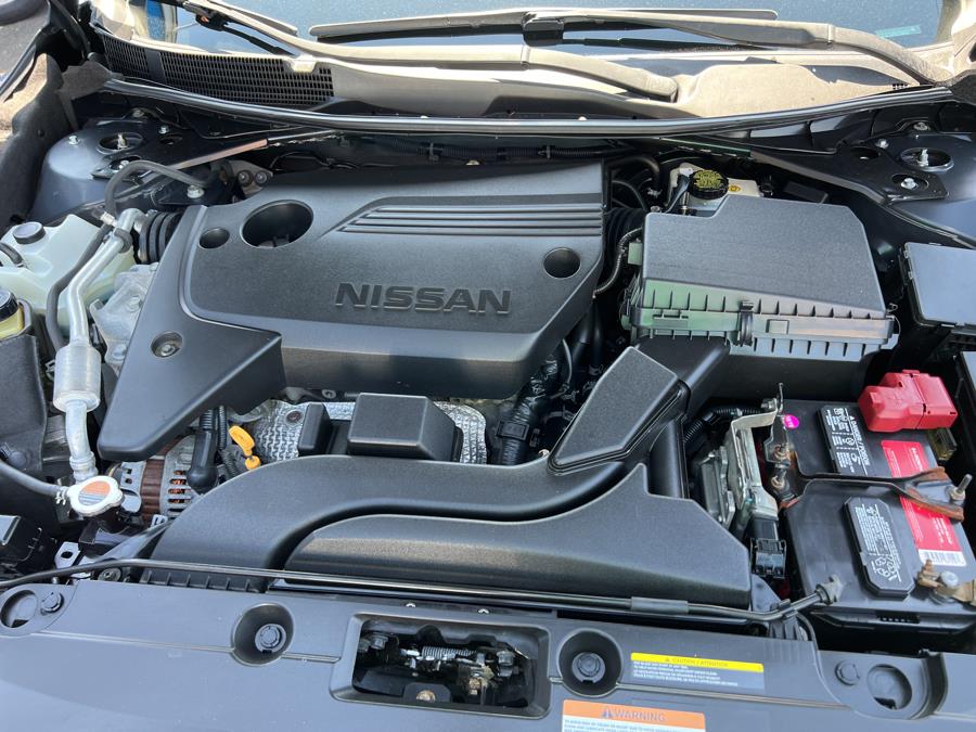 2016 Nissan Altima 4dr Sdn 2.5, available for sale in Stamford, Connecticut | Harbor View Auto Sales LLC. Stamford, Connecticut 2016 Nissan Altima 4dr Sdn 2.5, available for sale in Stamford, Connecticut | Harbor View Auto Sales LLC. Stamford, Connecticut