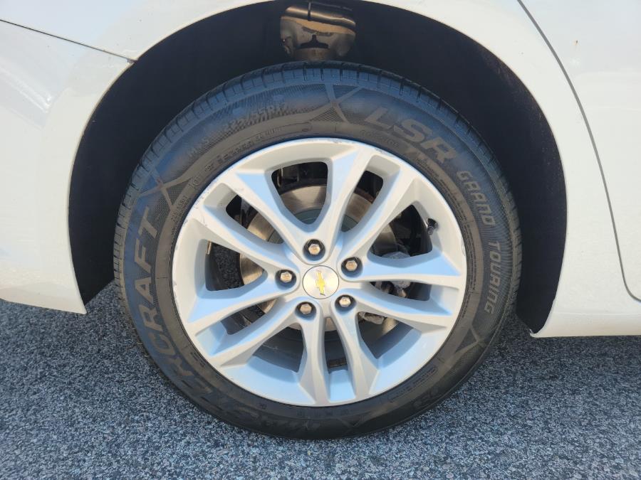 2018 Chevrolet Malibu 4dr Sdn LT w/1LT, available for sale in Philadelphia, Pennsylvania | Eugen's Auto Sales & Repairs. Philadelphia, Pennsylvania 2018 Chevrolet Malibu 4dr Sdn LT w/1LT, available for sale in Philadelphia, Pennsylvania | Eugen's Auto Sales & Repairs. Philadelphia, Pennsylvania