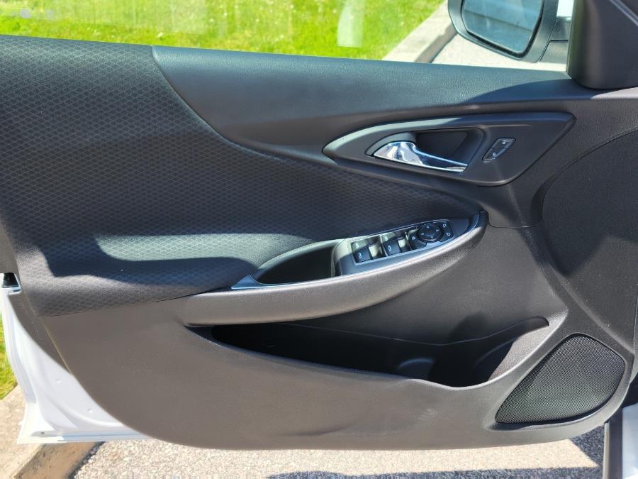2018 Chevrolet Malibu 4dr Sdn LT w/1LT, available for sale in Philadelphia, Pennsylvania | Eugen's Auto Sales & Repairs. Philadelphia, Pennsylvania 2018 Chevrolet Malibu 4dr Sdn LT w/1LT, available for sale in Philadelphia, Pennsylvania | Eugen's Auto Sales & Repairs. Philadelphia, Pennsylvania