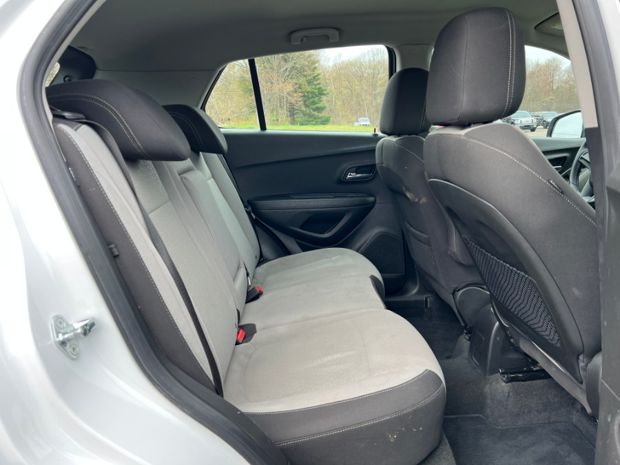 2015 Chevrolet Trax FWD 4dr LS w/1LS, available for sale in Ortonville, Michigan | Marsh Auto Sales LLC. Ortonville, Michigan 2015 Chevrolet Trax FWD 4dr LS w/1LS, available for sale in Ortonville, Michigan | Marsh Auto Sales LLC. Ortonville, Michigan