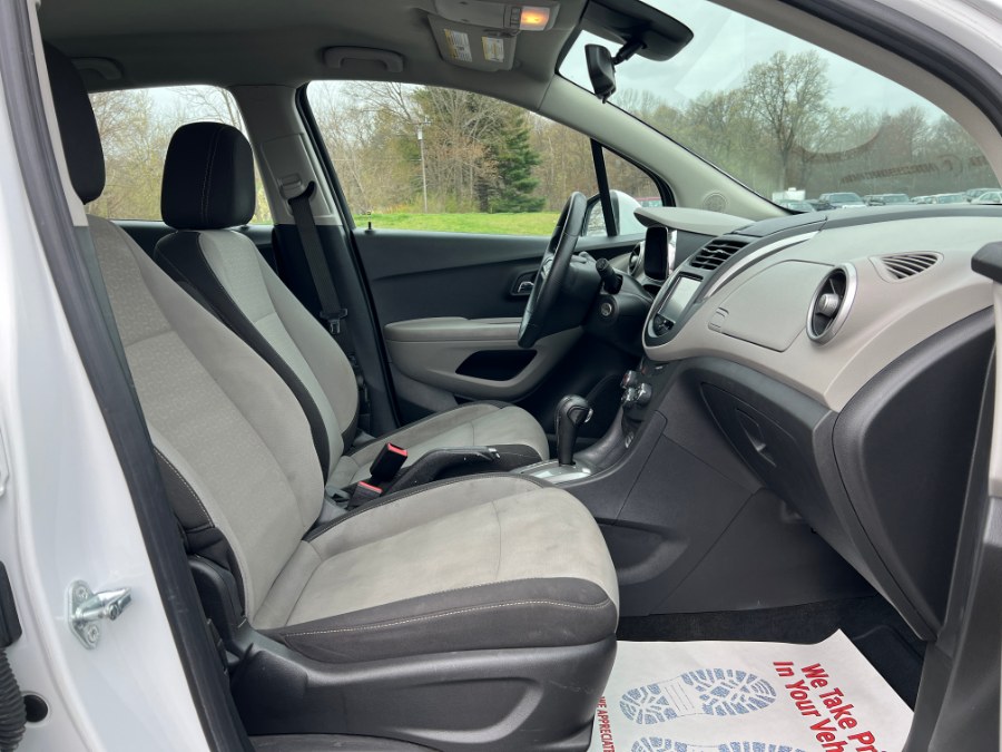 2015 Chevrolet Trax FWD 4dr LS w/1LS, available for sale in Ortonville, Michigan | Marsh Auto Sales LLC. Ortonville, Michigan 2015 Chevrolet Trax FWD 4dr LS w/1LS, available for sale in Ortonville, Michigan | Marsh Auto Sales LLC. Ortonville, Michigan