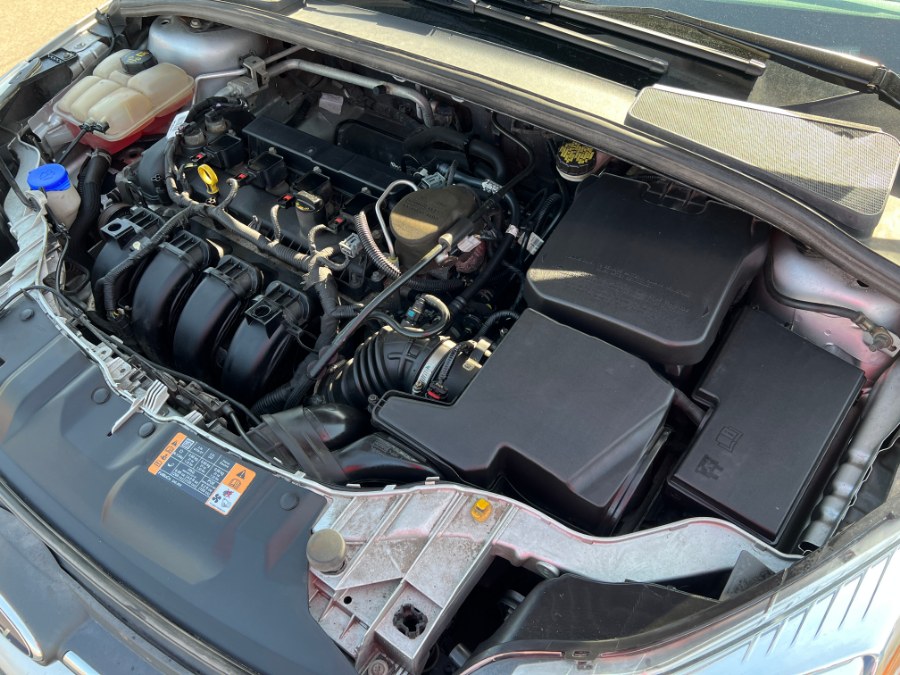 2014 Ford Focus 5dr HB SE, available for sale in Ortonville, Michigan | Marsh Auto Sales LLC. Ortonville, Michigan 2014 Ford Focus 5dr HB SE, available for sale in Ortonville, Michigan | Marsh Auto Sales LLC. Ortonville, Michigan