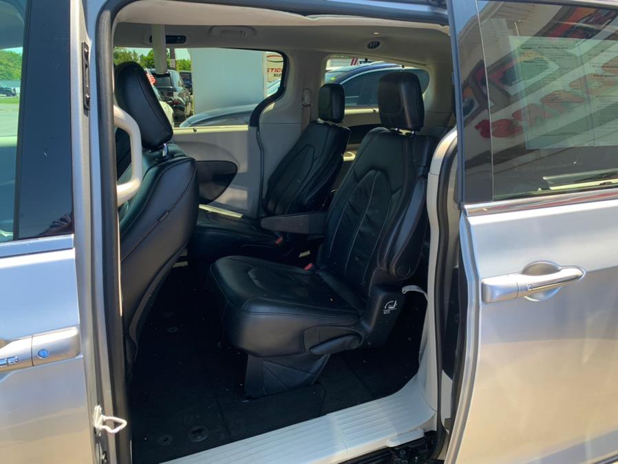 2017 Chrysler Pacifica Touring-L, available for sale in Waterbury, Connecticut | Prestige Auto Superstore. Waterbury, Connecticut 2017 Chrysler Pacifica Touring-L, available for sale in Waterbury, Connecticut | Prestige Auto Superstore. Waterbury, Connecticut