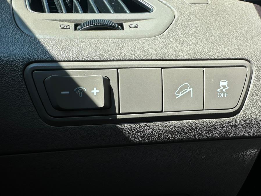 2014 Hyundai Tucson FWD 4dr GLS, available for sale in Manchester, Connecticut | Carsonmain LLC. Manchester, Connecticut 2014 Hyundai Tucson FWD 4dr GLS, available for sale in Manchester, Connecticut | Carsonmain LLC. Manchester, Connecticut