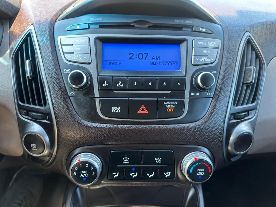 2014 Hyundai Tucson FWD 4dr GLS, available for sale in Manchester, Connecticut | Carsonmain LLC. Manchester, Connecticut 2014 Hyundai Tucson FWD 4dr GLS, available for sale in Manchester, Connecticut | Carsonmain LLC. Manchester, Connecticut