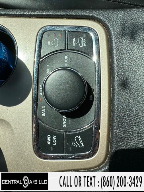 2014 Jeep Grand Cherokee 4WD 4dr Summit, available for sale in East Windsor, Connecticut | Central A/S LLC. East Windsor, Connecticut 2014 Jeep Grand Cherokee 4WD 4dr Summit, available for sale in East Windsor, Connecticut | Central A/S LLC. East Windsor, Connecticut