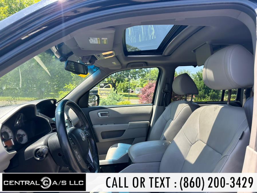 2011 Honda Pilot 4WD 4dr Touring w/RES & Navi, available for sale in East Windsor, Connecticut | Central A/S LLC. East Windsor, Connecticut 2011 Honda Pilot 4WD 4dr Touring w/RES & Navi, available for sale in East Windsor, Connecticut | Central A/S LLC. East Windsor, Connecticut