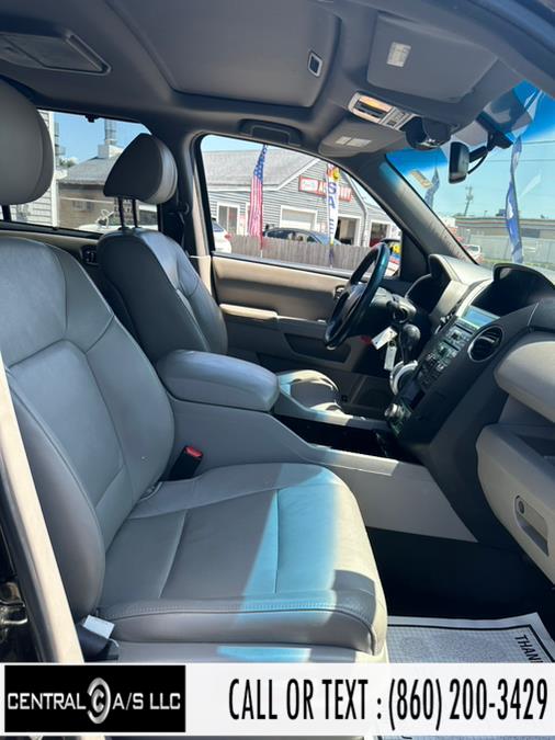 2011 Honda Pilot 4WD 4dr Touring w/RES & Navi, available for sale in East Windsor, Connecticut | Central A/S LLC. East Windsor, Connecticut 2011 Honda Pilot 4WD 4dr Touring w/RES & Navi, available for sale in East Windsor, Connecticut | Central A/S LLC. East Windsor, Connecticut