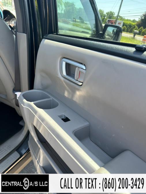 2011 Honda Pilot 4WD 4dr Touring w/RES & Navi, available for sale in East Windsor, Connecticut | Central A/S LLC. East Windsor, Connecticut 2011 Honda Pilot 4WD 4dr Touring w/RES & Navi, available for sale in East Windsor, Connecticut | Central A/S LLC. East Windsor, Connecticut