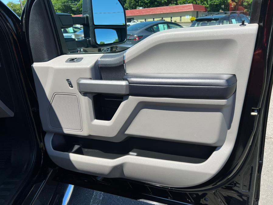 2017 Ford Super Duty F-350 SRW XLT 4WD Reg Cab 8'' Box, available for sale in Berlin, Connecticut | Tru Auto Mall. Berlin, Connecticut 2017 Ford Super Duty F-350 SRW XLT 4WD Reg Cab 8'' Box, available for sale in Berlin, Connecticut | Tru Auto Mall. Berlin, Connecticut