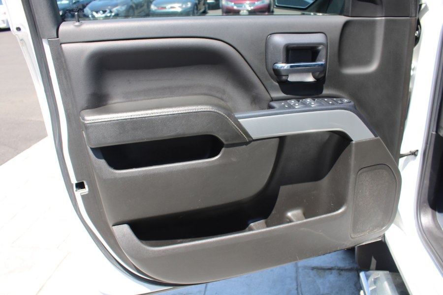 2018 Chevrolet Silverado 1500 4WD Crew Cab 153.0" LT w/2LT, available for sale in Plantsville, Connecticut | Auto House of Luxury. Plantsville, Connecticut 2018 Chevrolet Silverado 1500 4WD Crew Cab 153.0" LT w/2LT, available for sale in Plantsville, Connecticut | Auto House of Luxury. Plantsville, Connecticut