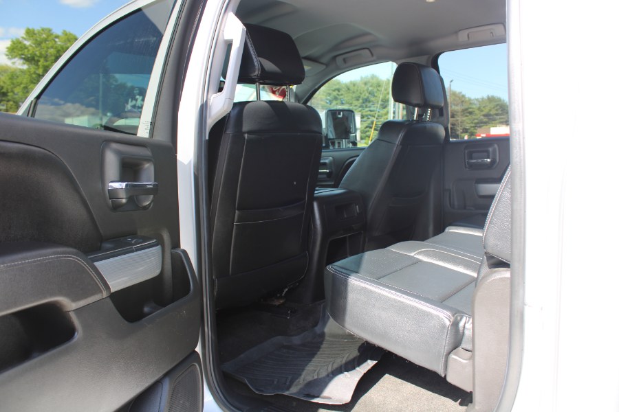 2017 Chevrolet Silverado 1500 4WD Crew Cab 143.5" LT w/2LT, available for sale in Plantsville, Connecticut | Auto House of Luxury. Plantsville, Connecticut 2017 Chevrolet Silverado 1500 4WD Crew Cab 143.5" LT w/2LT, available for sale in Plantsville, Connecticut | Auto House of Luxury. Plantsville, Connecticut