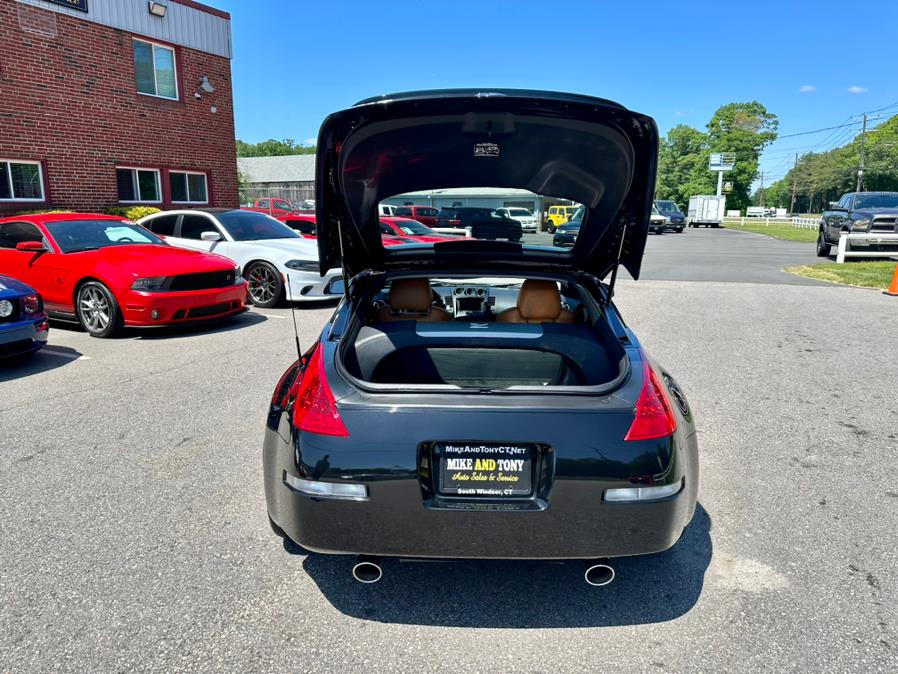 2006 Nissan 350Z 2dr Cpe Grand Touring Manual, available for sale in South Windsor, Connecticut | Mike And Tony Auto Sales, Inc. South Windsor, Connecticut 2006 Nissan 350Z 2dr Cpe Grand Touring Manual, available for sale in South Windsor, Connecticut | Mike And Tony Auto Sales, Inc. South Windsor, Connecticut