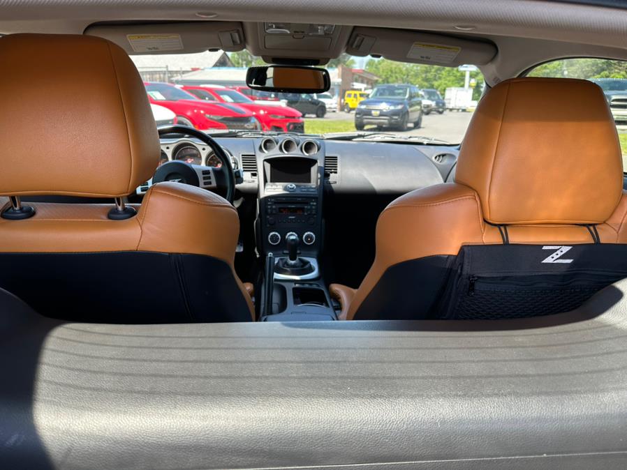 2006 Nissan 350Z 2dr Cpe Grand Touring Manual, available for sale in South Windsor, Connecticut | Mike And Tony Auto Sales, Inc. South Windsor, Connecticut 2006 Nissan 350Z 2dr Cpe Grand Touring Manual, available for sale in South Windsor, Connecticut | Mike And Tony Auto Sales, Inc. South Windsor, Connecticut