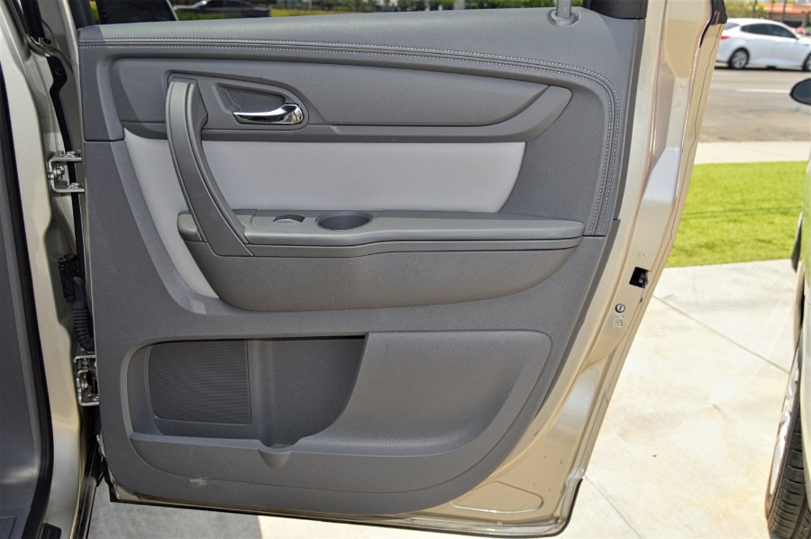 2015 GMC Acadia AWD 4dr SLE w/SLE-2, available for sale in Moreno Valley, California | Fusion Motors Inc. Moreno Valley, California 2015 GMC Acadia AWD 4dr SLE w/SLE-2, available for sale in Moreno Valley, California | Fusion Motors Inc. Moreno Valley, California
