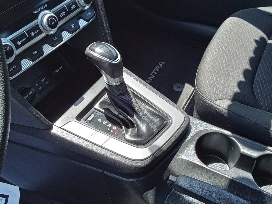 2020 Hyundai Elantra SE IVT, available for sale in Irvington, New Jersey | NJ Used Cars Center. Irvington, New Jersey 2020 Hyundai Elantra SE IVT, available for sale in Irvington, New Jersey | NJ Used Cars Center. Irvington, New Jersey
