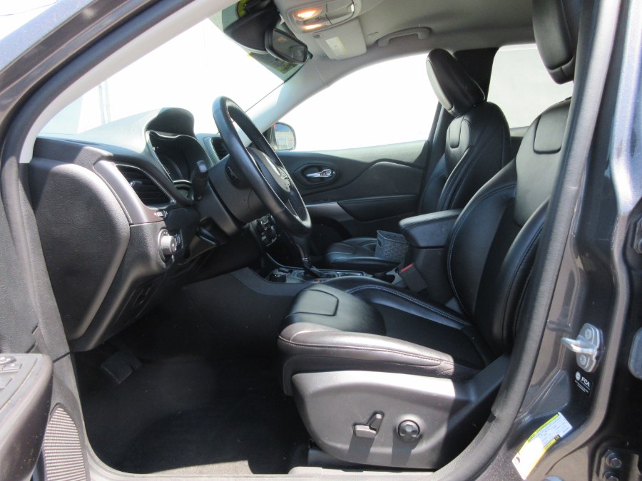 2021 Jeep Cherokee Latitude Plus 4x4, available for sale in Linden, New Jersey | Route 27 Auto Mall. Linden, New Jersey 2021 Jeep Cherokee Latitude Plus 4x4, available for sale in Linden, New Jersey | Route 27 Auto Mall. Linden, New Jersey