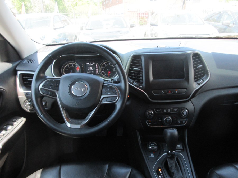 2021 Jeep Cherokee Latitude Plus 4x4, available for sale in Linden, New Jersey | Route 27 Auto Mall. Linden, New Jersey 2021 Jeep Cherokee Latitude Plus 4x4, available for sale in Linden, New Jersey | Route 27 Auto Mall. Linden, New Jersey