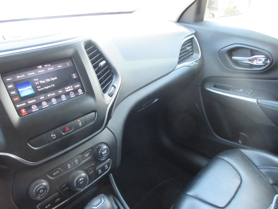 2021 Jeep Cherokee Latitude Plus 4x4, available for sale in Linden, New Jersey | Route 27 Auto Mall. Linden, New Jersey 2021 Jeep Cherokee Latitude Plus 4x4, available for sale in Linden, New Jersey | Route 27 Auto Mall. Linden, New Jersey