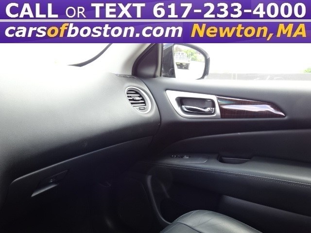 2014 Nissan Pathfinder SL 4WD, available for sale in Newton, Massachusetts | Jacob Auto Sales. Newton, Massachusetts 2014 Nissan Pathfinder SL 4WD, available for sale in Newton, Massachusetts | Jacob Auto Sales. Newton, Massachusetts