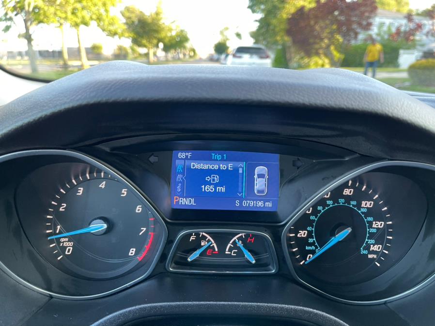 2014 Ford Focus 5dr HB SE, available for sale in Copiague, New York | Great Deal Motors. Copiague, New York 2014 Ford Focus 5dr HB SE, available for sale in Copiague, New York | Great Deal Motors. Copiague, New York