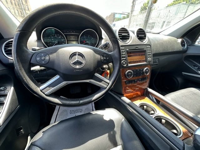 2009 Mercedes-Benz M-Class 4MATIC 4dr 3.5L, available for sale in Brooklyn, New York | Wide World Inc. Brooklyn, New York 2009 Mercedes-Benz M-Class 4MATIC 4dr 3.5L, available for sale in Brooklyn, New York | Wide World Inc. Brooklyn, New York