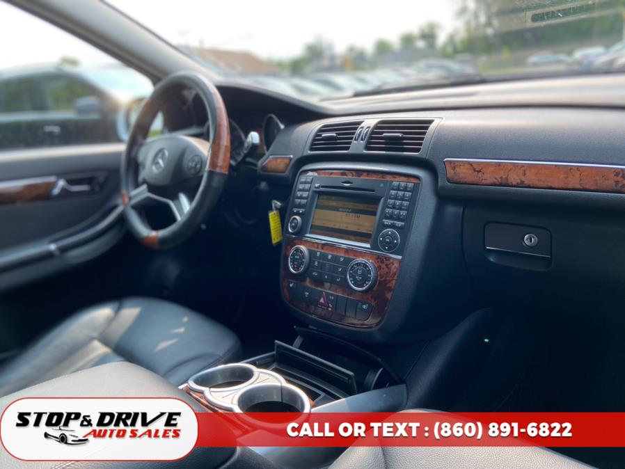2010 Mercedes-Benz R-Class 4MATIC 4dr R350, available for sale in East Windsor, Connecticut | Stop & Drive Auto Sales. East Windsor, Connecticut 2010 Mercedes-Benz R-Class 4MATIC 4dr R350, available for sale in East Windsor, Connecticut | Stop & Drive Auto Sales. East Windsor, Connecticut